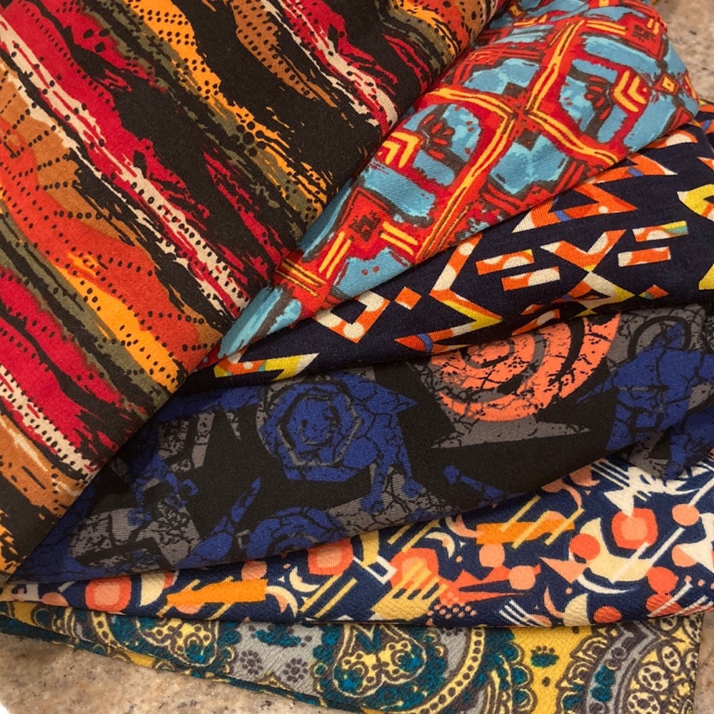 Lularoe LG/XL grab bag bundle . 6 items - some skirts some dress